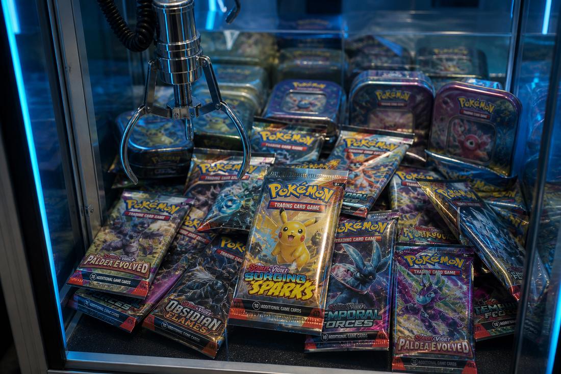 夾機入面嘅 Pokémon 卡包